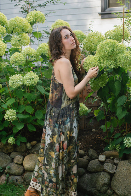 I Dream in Flowers Bohéme Long Maxi Slip Dress With Bees