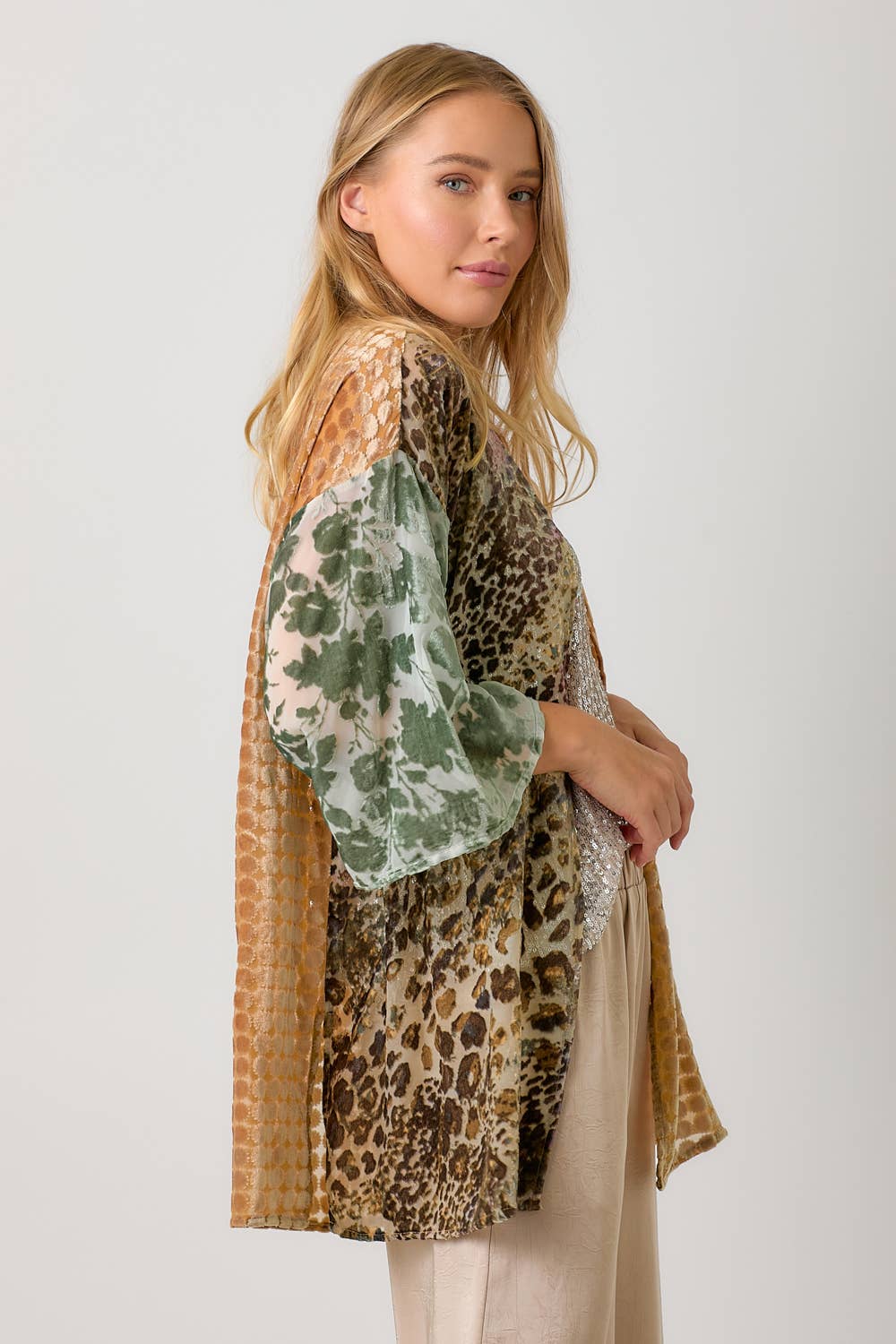 Final Sale - Victoria Effortless Mixed Print Burn-Out Kimono