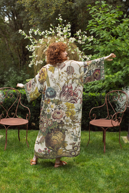 Love Grows Wild Opera Duster Kimono Robe w/ Bees