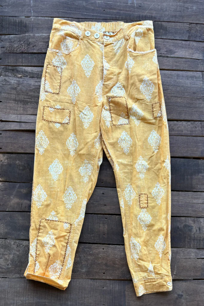 The Sunshine Traveling on Pants in Yellow Combo