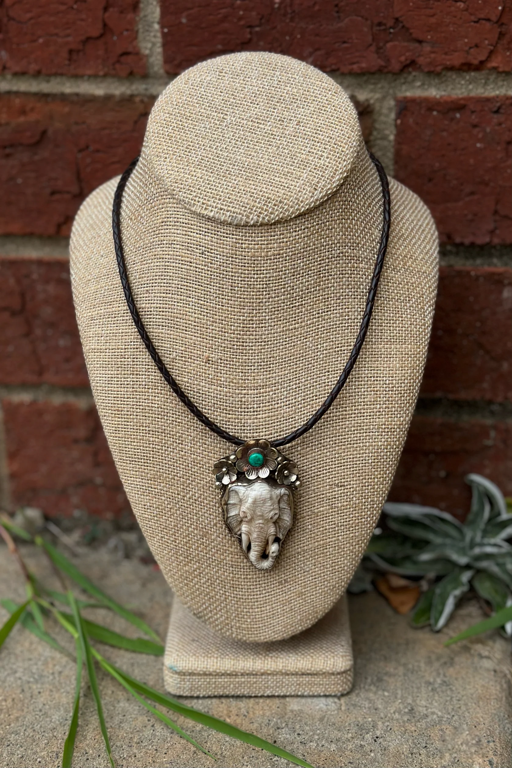 Carved Elephant Shortie Necklace