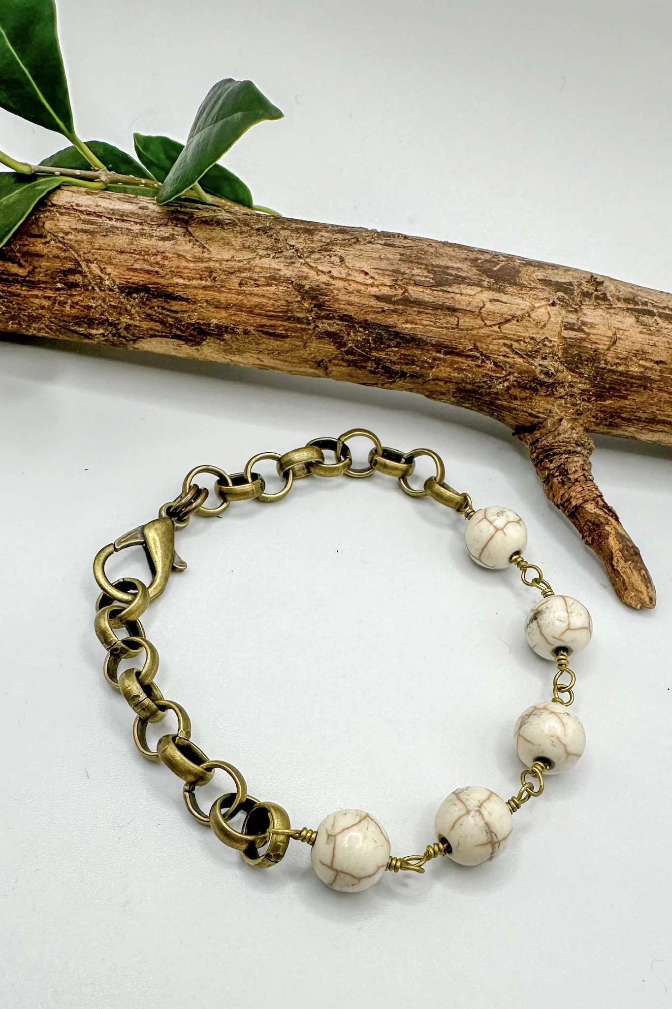 The Simple Howlite Brass Beaded Bracelet