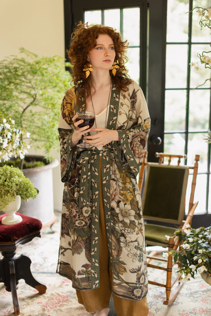 Love Grows Wild Opera Duster Kimono Robe w/ Bees